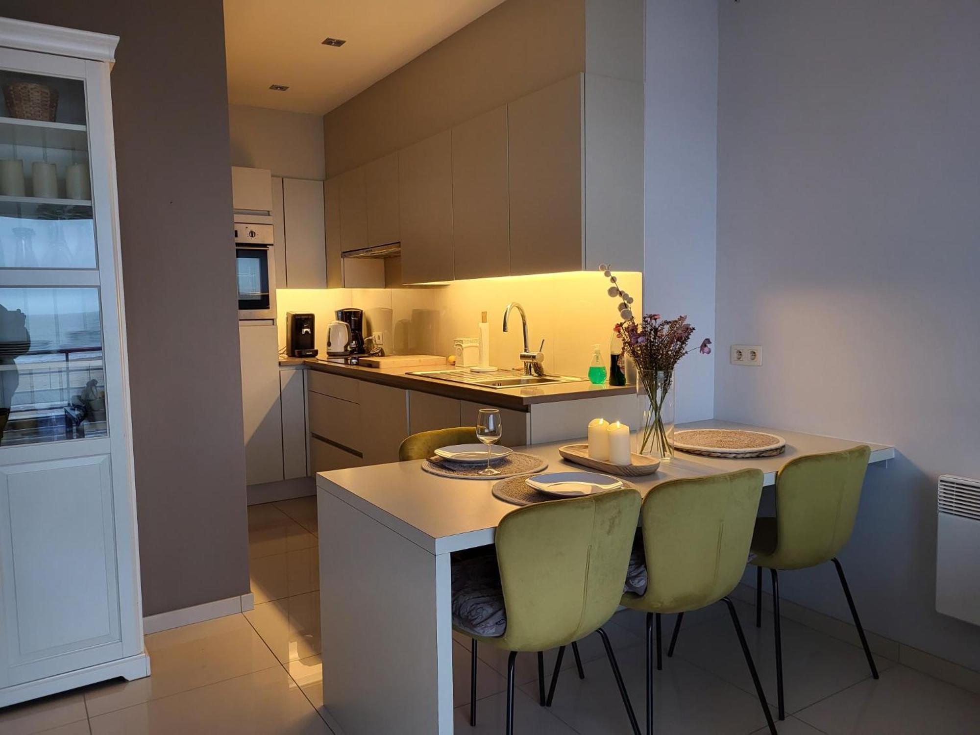 'aurore' - Romantic With Seaview T11 Appartement Oostende